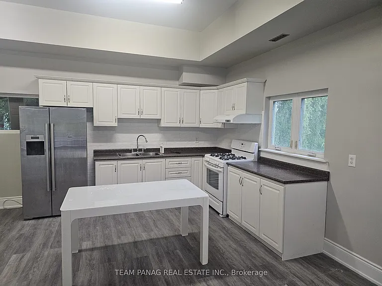 51 Diana Dr — Photo 6