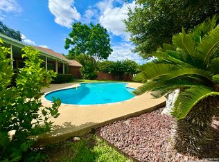 8600 Autumn Sunset, Windcrest, TX 78239