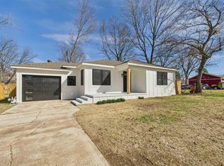 417 E 7th St, Mountain Home, AR 72653