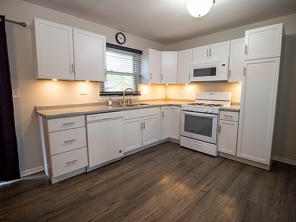 4th image of 13664 W Birchwood Dr