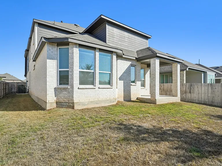 10833 Coppola — Photo 36