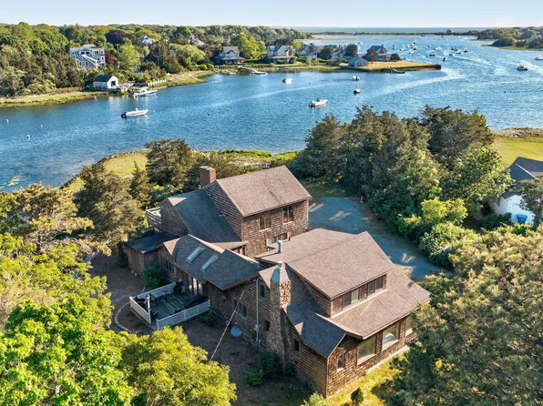 102 Nashawena Street, Falmouth, MA 02540