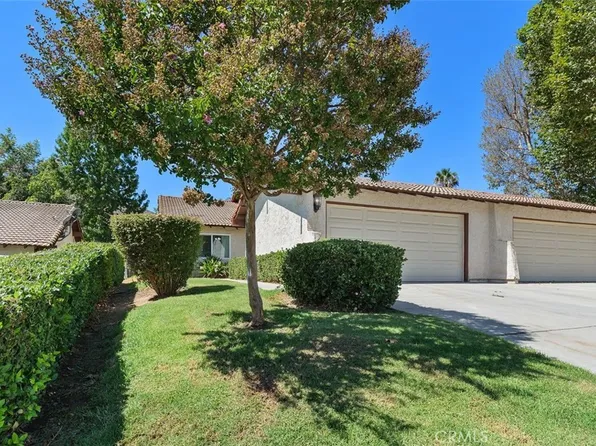 5082 Los Olivos Way, Riverside, CA 92505