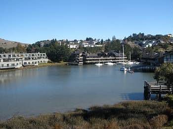 2nd image of 38 Greenwood Bay Dr