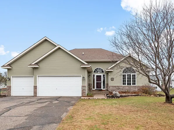 13505 3rd Ave S, Zimmerman, MN 55398