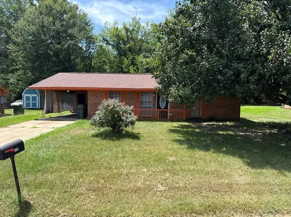 118 Austin Cir, Crystal Springs, MS 39059