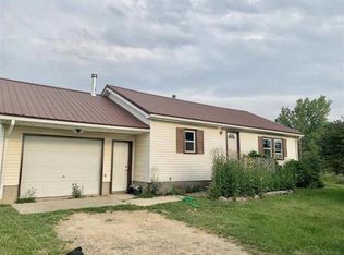 3950 Gosline Rd, Marlette, MI 48453