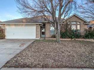 1932 Bradford Way, Edmond, OK 73003