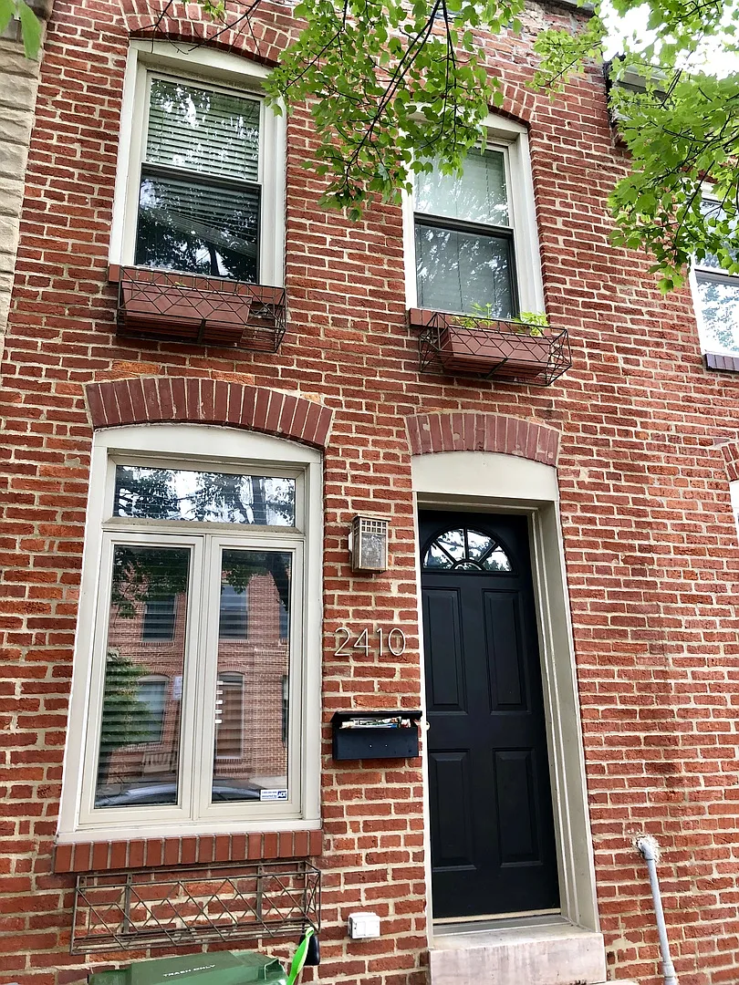 Charming 2BD/1.5BA Townhome in Canton, MD! — Photo 1