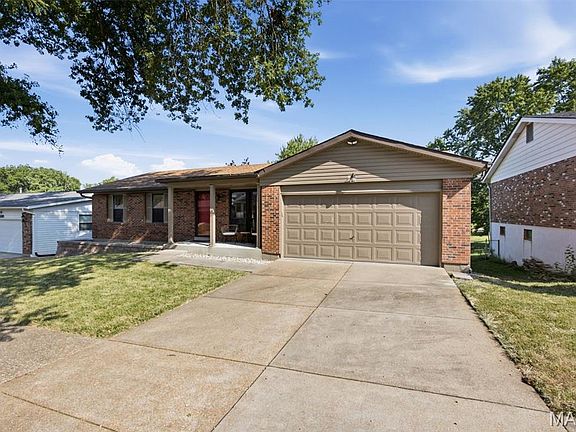 3rd image of 2675 Victron Dr