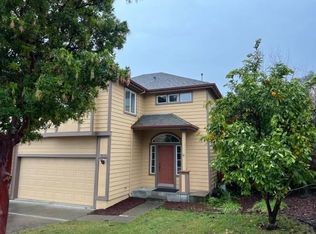 137 Renz Ln, Geyserville, CA 95441