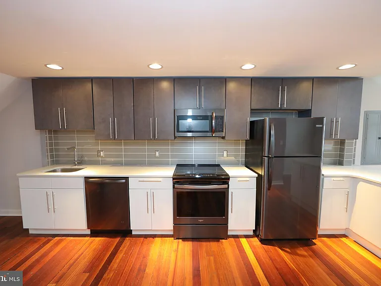 3450 J St #207 — Photo 3