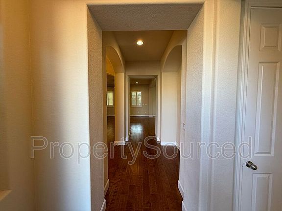 4th image of 1086 Harvest Mill Dr
