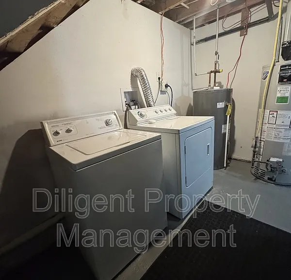 736 Stormont St #LOWER — Photo 30