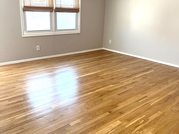 4th image of 2428 Bridge Ave #203