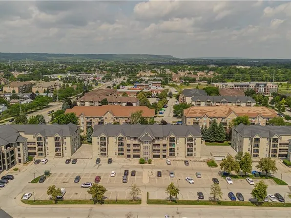 1441 Walkers Line #306, Burlington, ON L7M 4P2