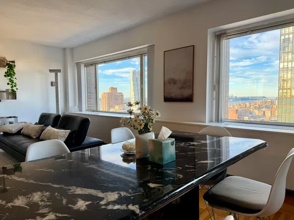 20 West 64th Street image 1 of 28