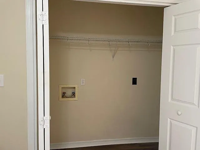 102 Corwin Dr — Photo 13