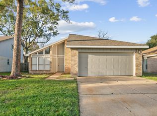 10530 Rippling Fields Dr, Houston, TX 77064