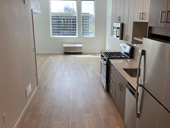 2nd image of 1119 C St