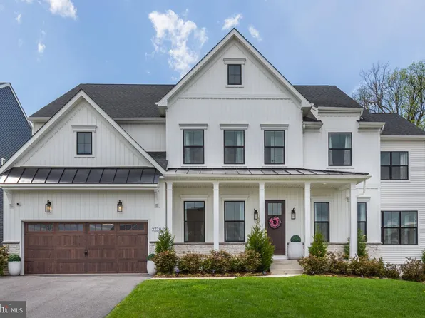 2728 Hillfield Dr, Frederick, MD 21702