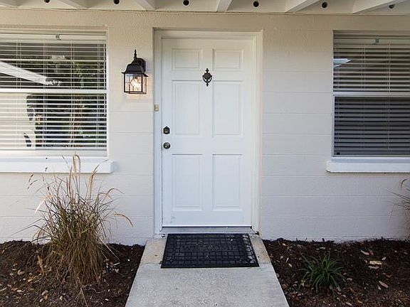 3rd image of 2723 White Sands Dr