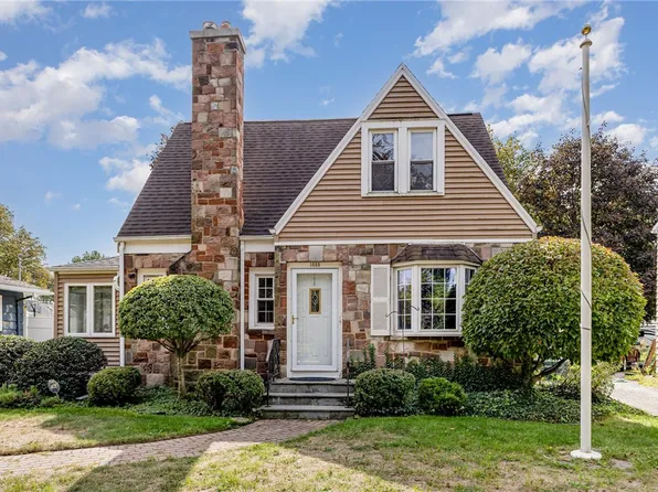1885 Titus Ave, Rochester, NY 14622