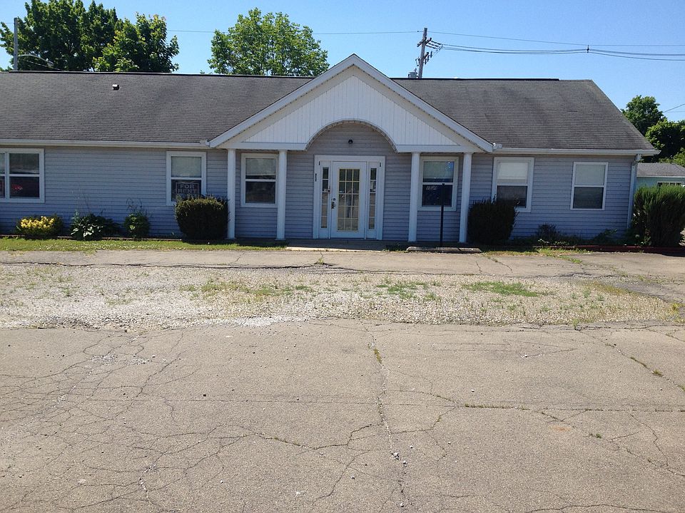1st image of 1580 Lake St
