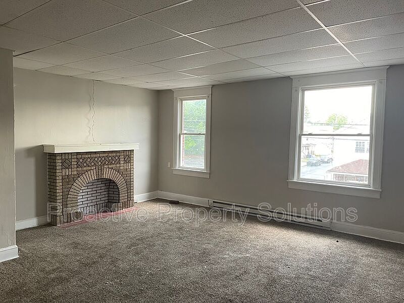 1st image of 300-302 William St #300