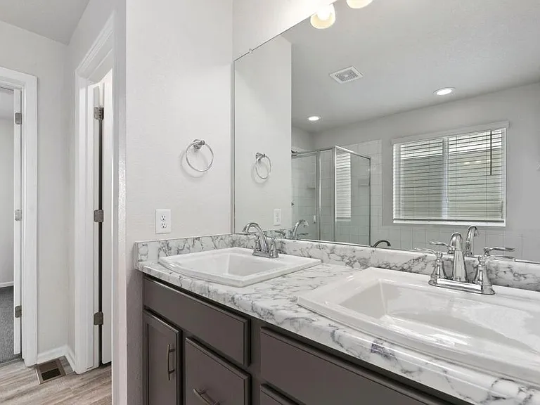 1867 Paley Dr — Photo 18