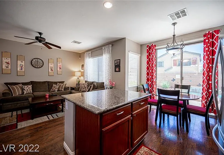 7554 Holiday Hills St — Photo 11