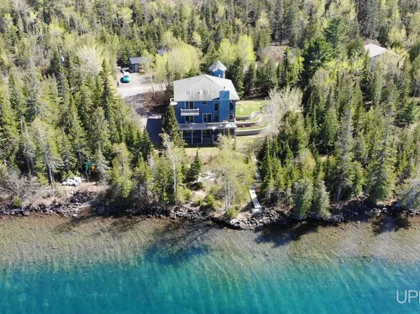 9477 Goodell Rd, Eagle Harbor, MI 49950