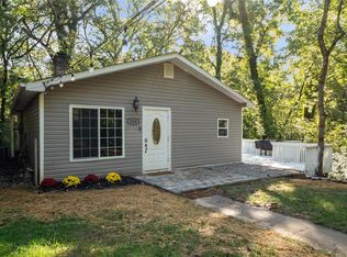 610 Saint Clair Rd, Fairview Heights, IL 62208