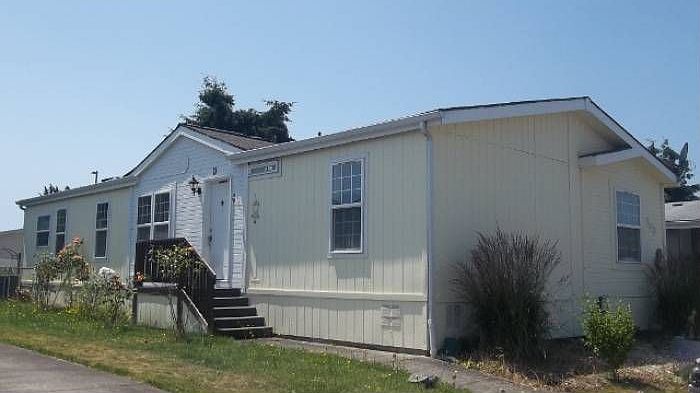 1699 N Terry St #303