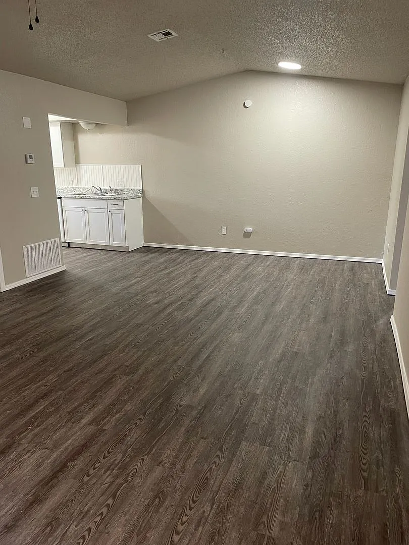 Newly Remodeled Section 8 Approved — Photo 2