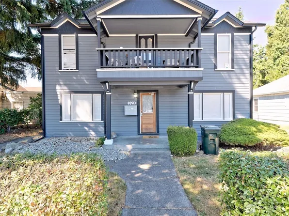 323 1st Ave S APT 3, Kent, WA 98032