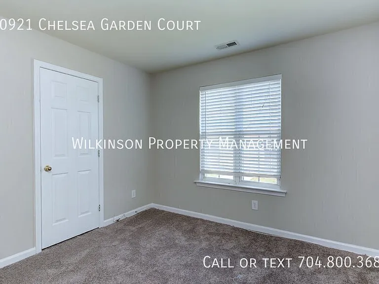 10921 Chelsea Garden Ct — Photo 31