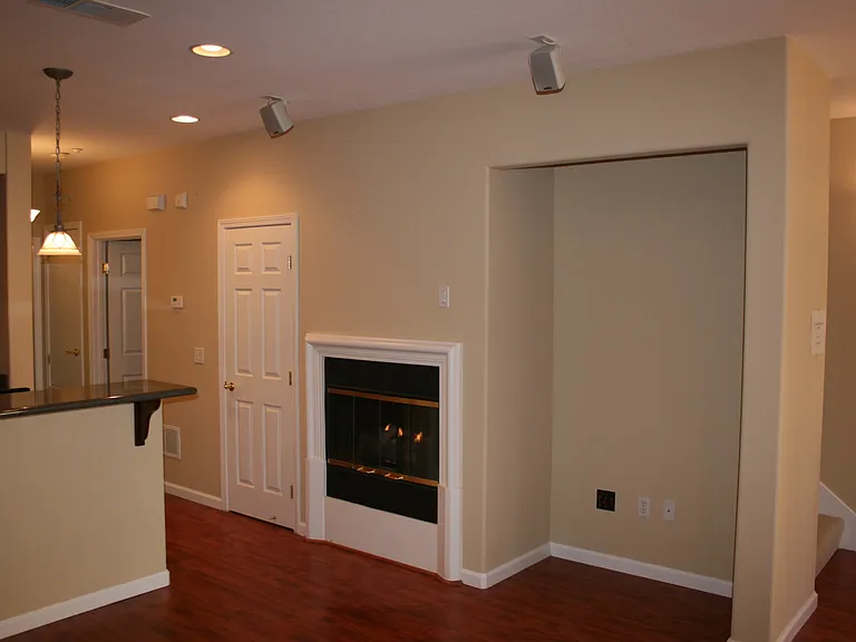 3366 Monaghan St — Photo 2