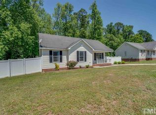 1036 Holly Pointe Dr, Wendell, NC 27591