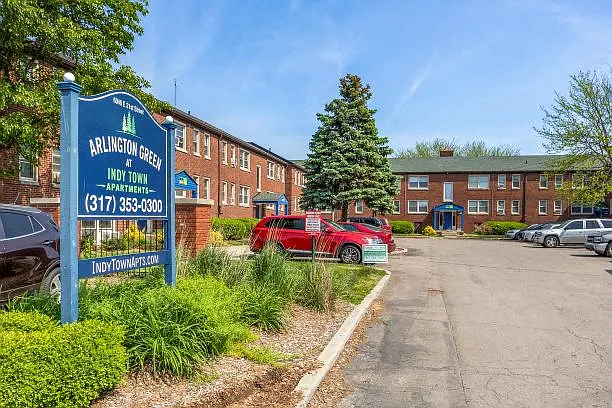 Arlington Green (Indy Town) — Photo 20