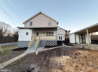 959 Golf Course Rd, Martinsburg, WV 25404