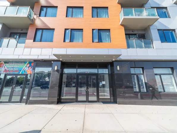 62-98 Woodhaven Boulevard image 2 of 18