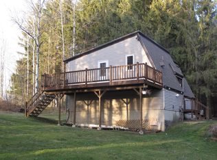 4445 Stagecoach Rd, Morrisville, VT 05661
