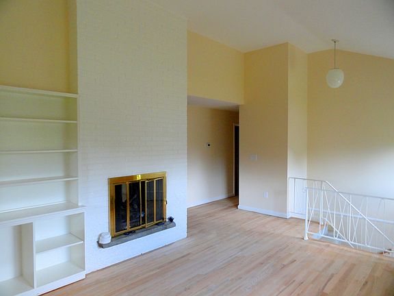 5th image of 1814 Panarama Ct
