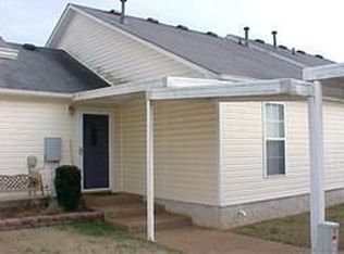 296 Lake Chateau Dr, Hermitage, TN 37076