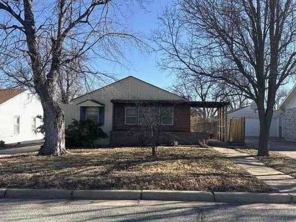 324 N Howard St, Pratt, KS 67124