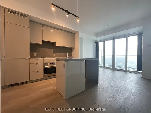 7 Grenville St #5213 Photo 1