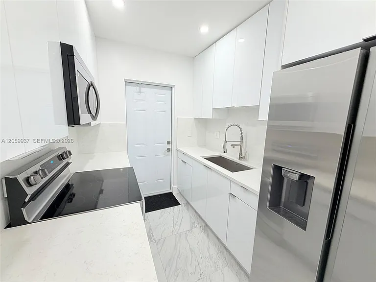 3390 NW 50th St #3390 — Photo 10