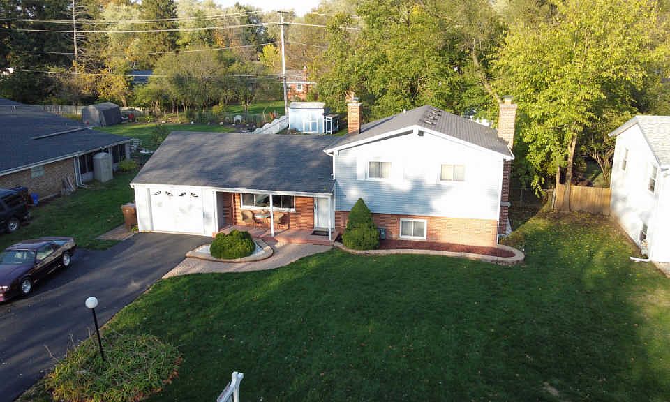 1st image of 22W340 Birchwood Dr