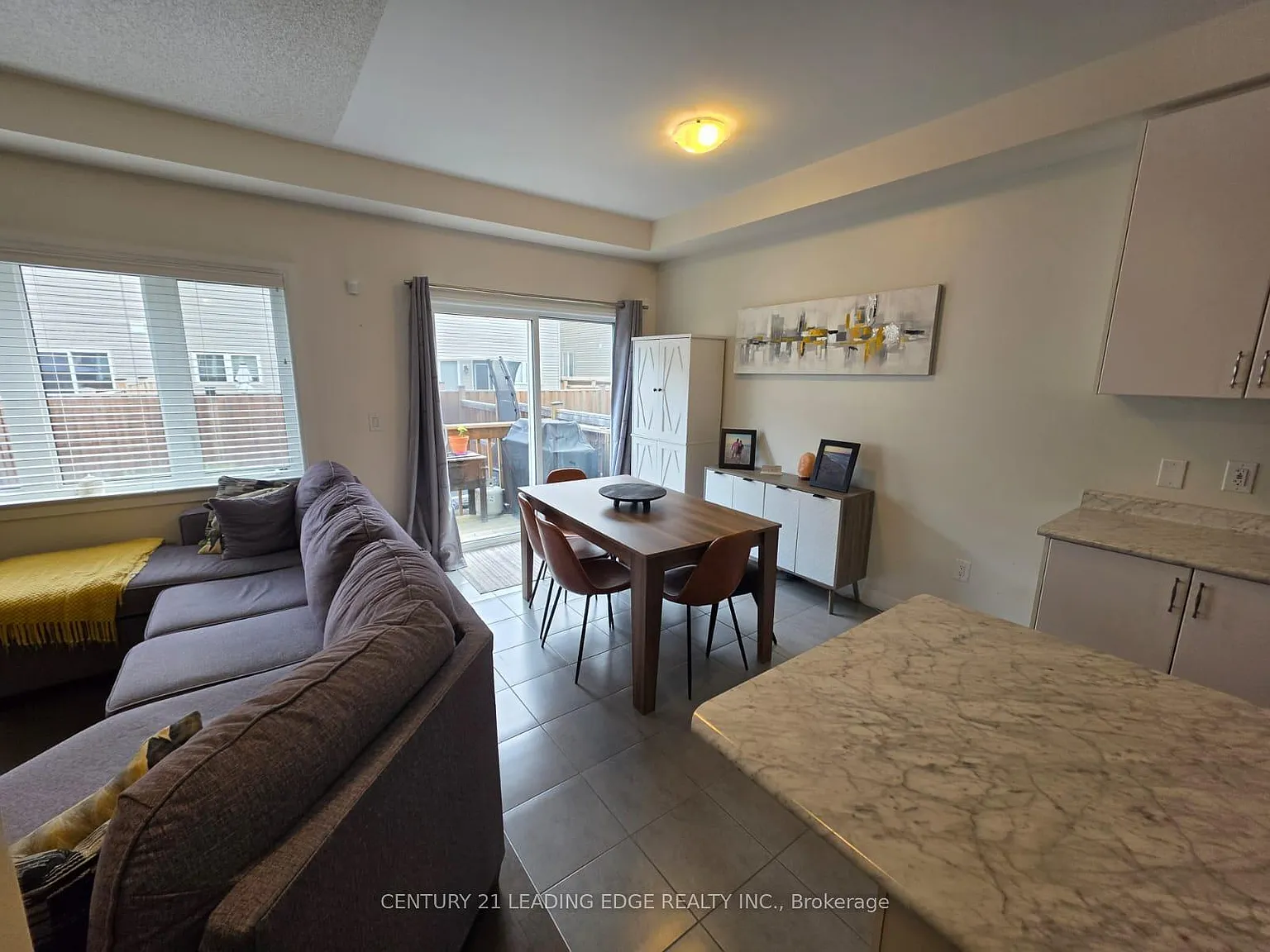 3 bed, $2,900 — Photo 3